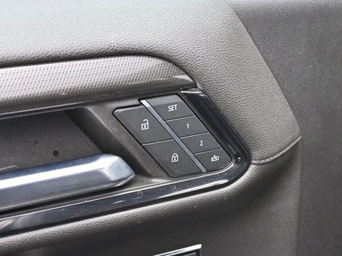 Used 2024 GMC Sierra 1500 AT4 w/ Technology Package image 10