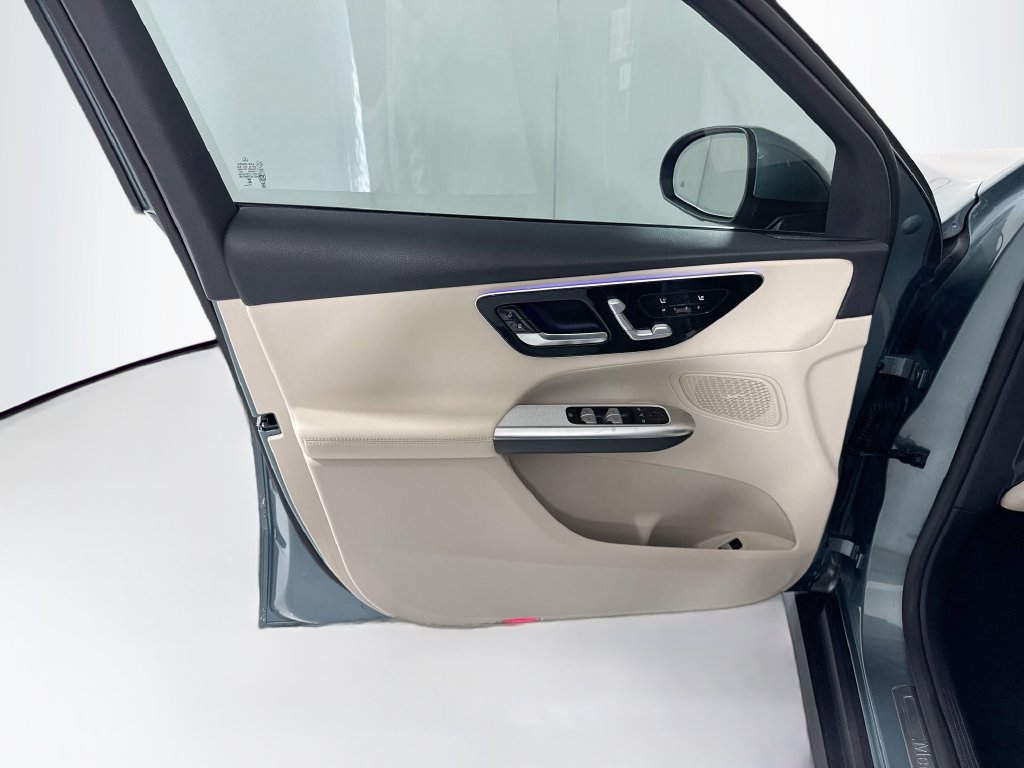 Certified 2026 Mercedes-Benz GLC 300 image 25