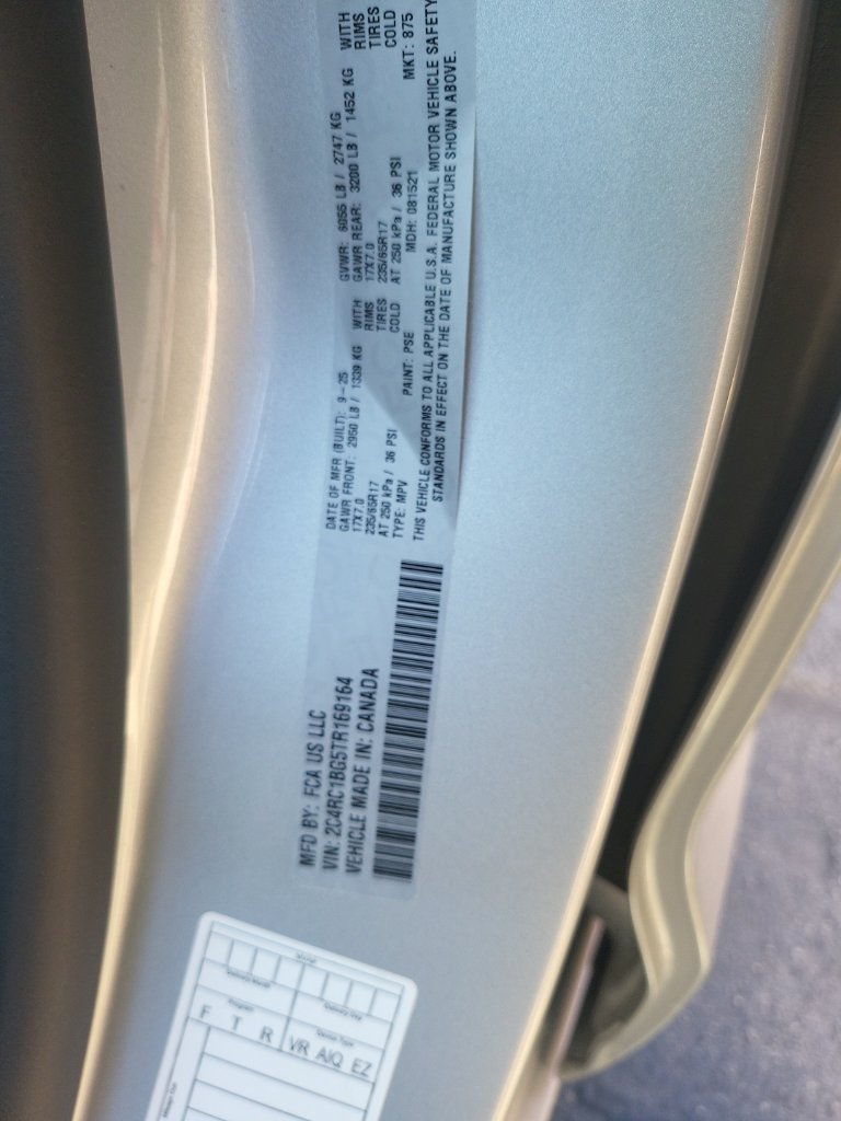 Used 2026 Chrysler Pacifica Select FWD image 7