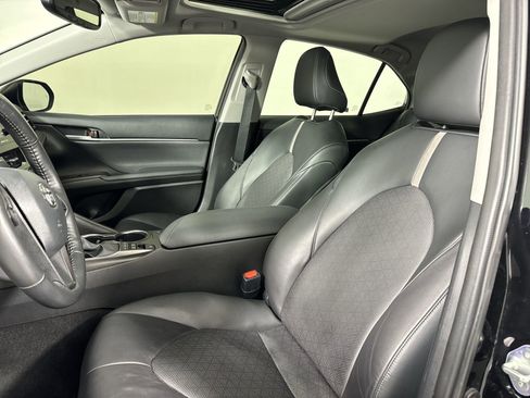 Used 2024 Toyota Camry XSE image 19