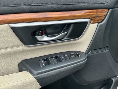 Used 2018 Honda CR-V EX image 16