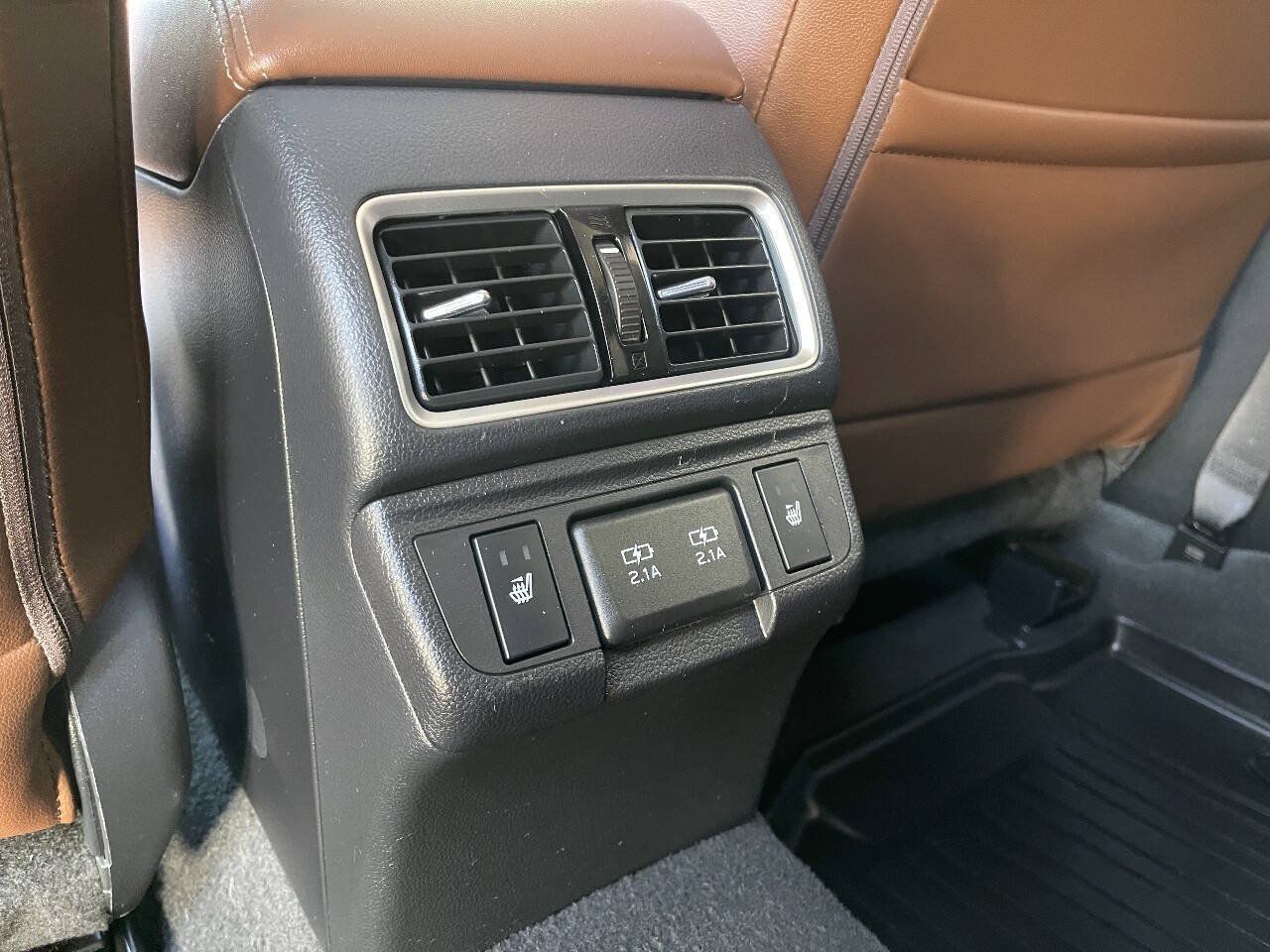 Used 2019 Subaru Outback 3.6R Touring w/ Popular Package #3A AWD/4WD image 16