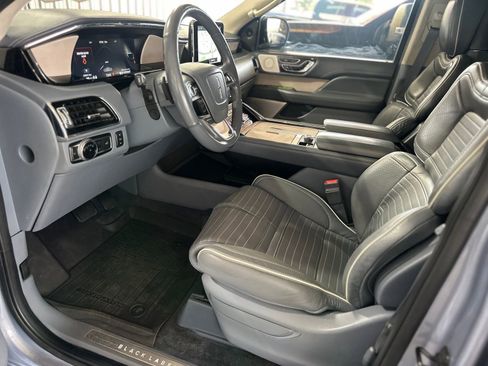 Used 2021 Lincoln Navigator L Black Label w/ Cargo Convenience Package image 29