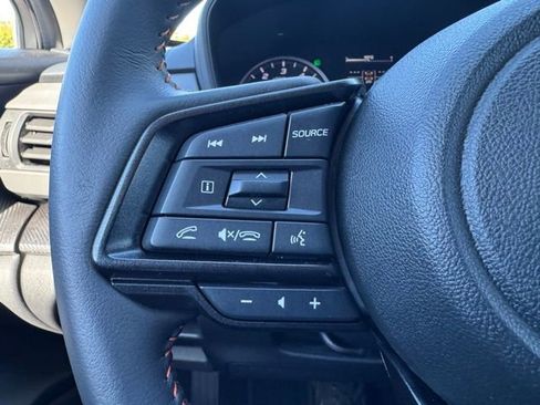 Used 2025 Subaru Crosstrek 2.5i Limited w/ Crosstrek Mirror Package image 16