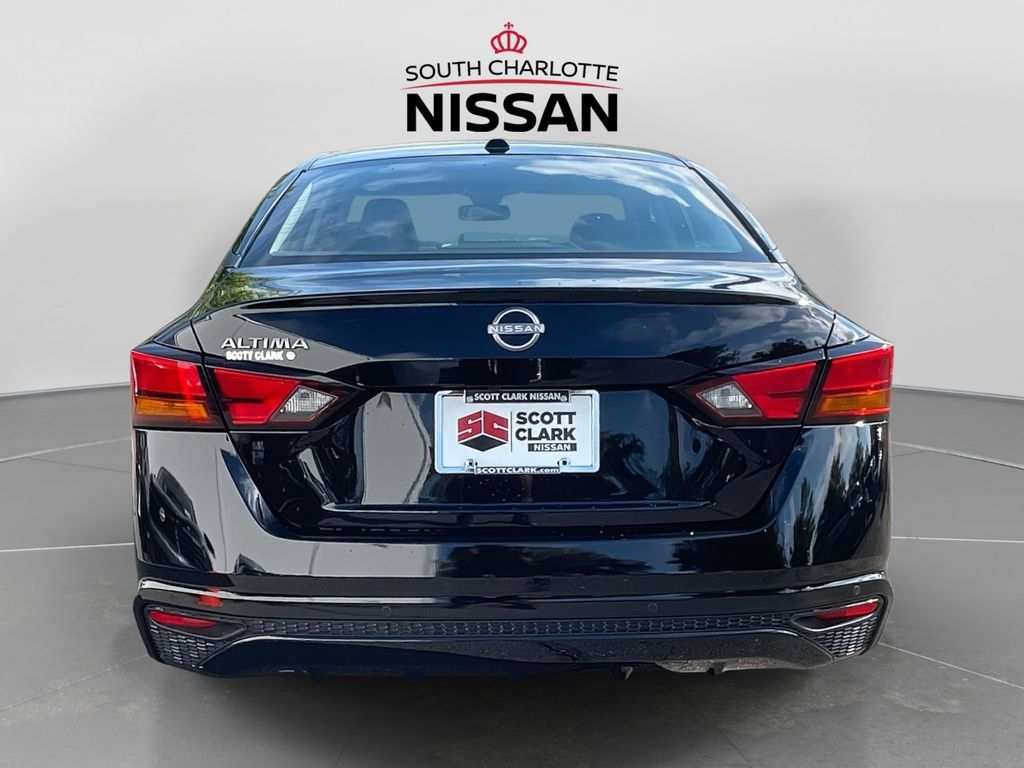 Used 2025 Nissan Altima 2.5 SV FWD image 5