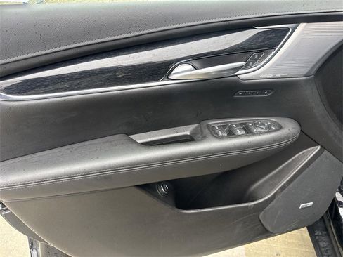 Used 2023 Cadillac XT5 Premium Luxury image 22
