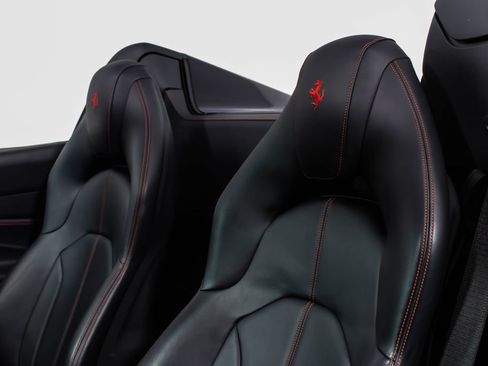 Certified 2022 Ferrari F8 Tributo image 43