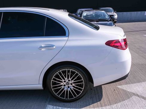 Used 2023 Mercedes-Benz C 300 Sedan image 6
