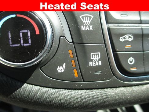 Used 2020 Chevrolet Malibu LT image 15