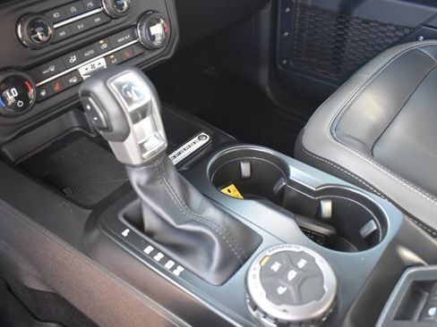 Used 2025 Ford Bronco Outer Banks AWD/4WD image 27