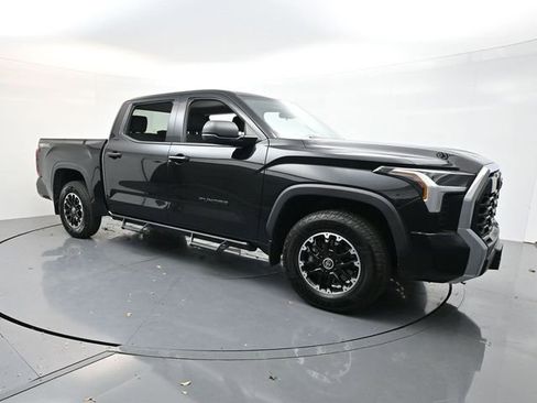 Used 2022 Toyota Tundra SR5 w/ TRD Off-Road Package image 3