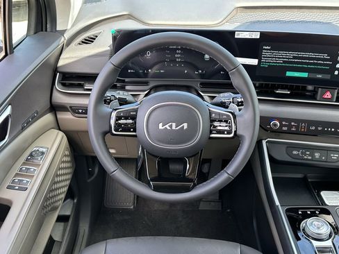 New 2026 Kia Carnival SX FWD image 10