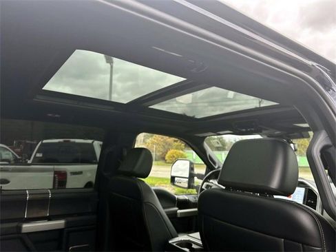 Used 2022 Ford F250 Lariat w/ Tremor Off-Road Package image 16