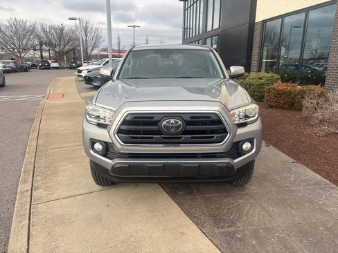 Used 2018 Toyota Tacoma SR5 image 8