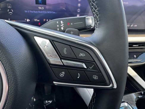 Used 2024 Buick Envision Avenir image 28