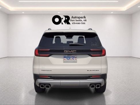 Used 2024 GMC Acadia Elevation w/ Luxury Package FWD image 20
