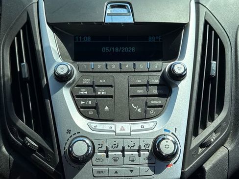 Used 2010 Chevrolet Equinox LT AWD/4WD image 27