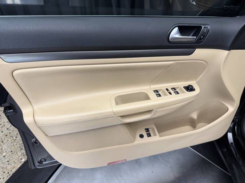 Used 2008 Volkswagen Jetta SE FWD image 14