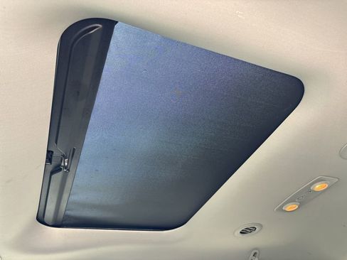 Used 2013 Buick Enclave Premium FWD image 25