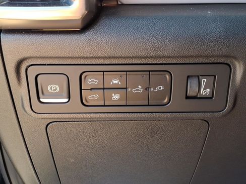 Used 2025 GMC Hummer EV 3X AWD/4WD image 19