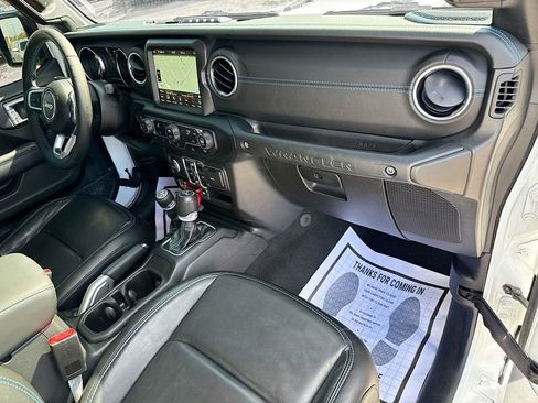 Used 2021 Jeep Wrangler Unlimited Rubicon 4xe image 34