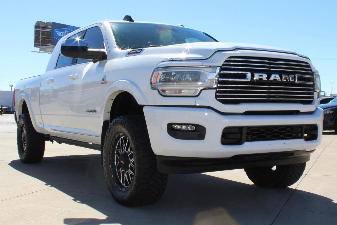 Used 2022 RAM 3500 Laramie AWD/4WD image 9
