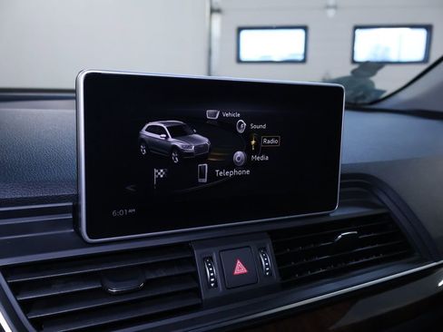 Used 2018 Audi Q5 2.0T Premium Plus w/ Premium Plus Package image 36