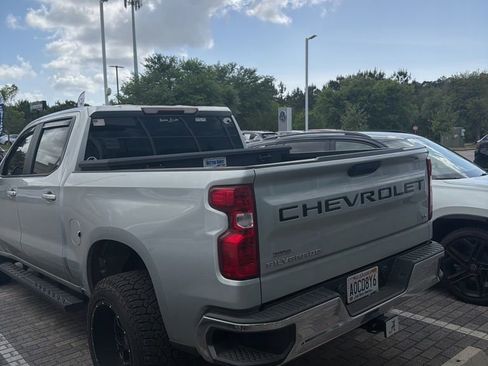 Used 2020 Chevrolet Silverado 1500 LT image 19