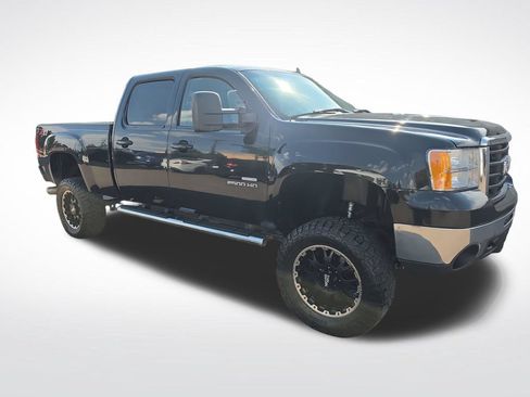 Used 2010 GMC Sierra 2500 SLT w/ SLT Convenience Package AWD/4WD image 6