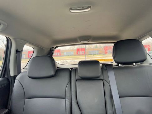 Used 2010 Mitsubishi Outlander XLS image 26