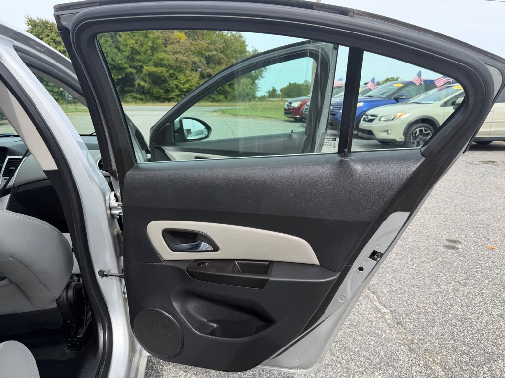 Used 2014 Chevrolet Cruze Eco FWD image 18