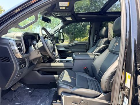 Used 2024 Ford F350 Platinum AWD/4WD image 12