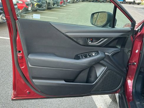 Used 2025 Subaru Outback Premium w/ Popular Package #1 image 9