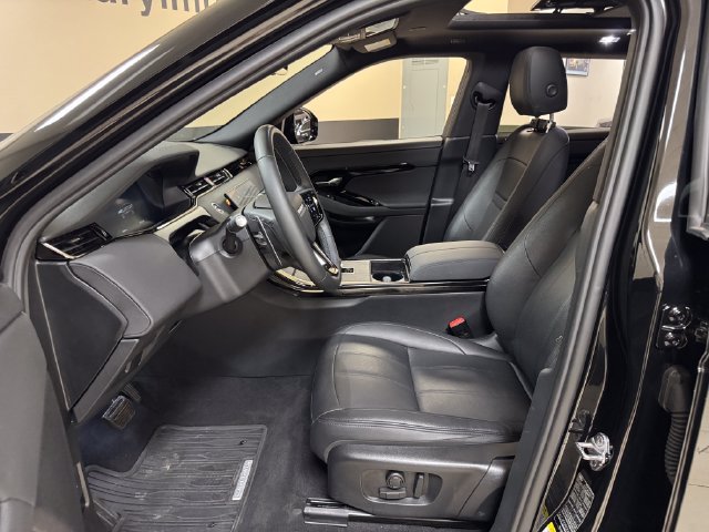 Used 2024 Land Rover Range Rover Evoque S AWD/4WD image 8