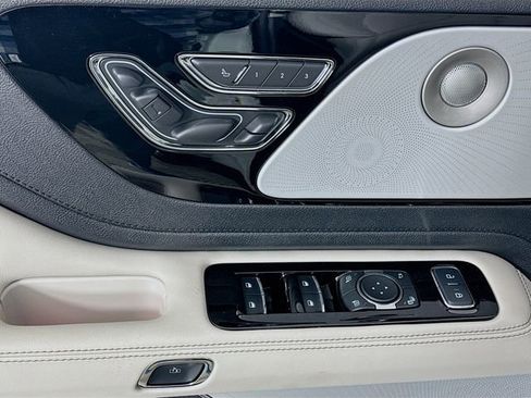New 2026 Lincoln Aviator Reserve w/ Luxury Package image 18