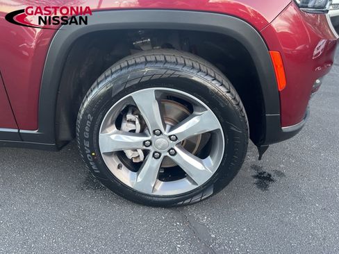 Used 2021 Jeep Grand Cherokee L Limited image 22