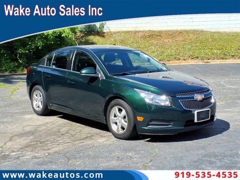 Used 2014 Chevrolet Cruze LT FWD image 1
