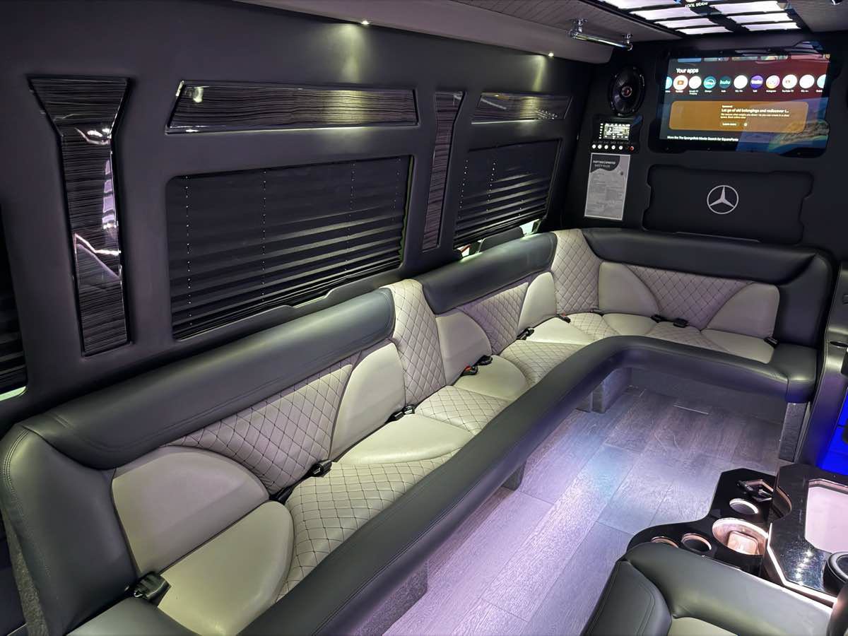 Used 2022 Mercedes-Benz Sprinter 3500 image 31