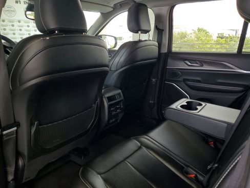 Used 2024 Jeep Grand Cherokee Limited 4xe AWD/4WD image 10