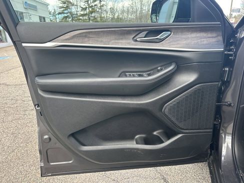 New 2026 Jeep Grand Cherokee L 4WD image 11