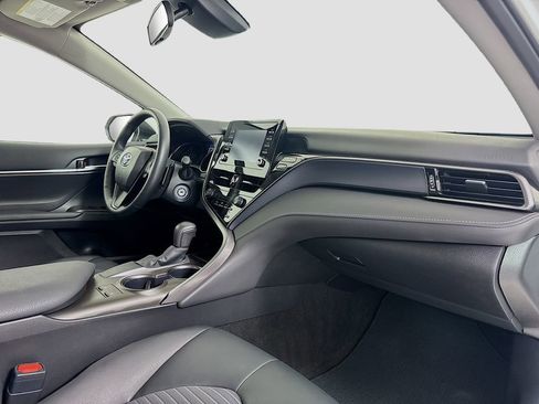 Used 2024 Toyota Camry SE FWD image 27