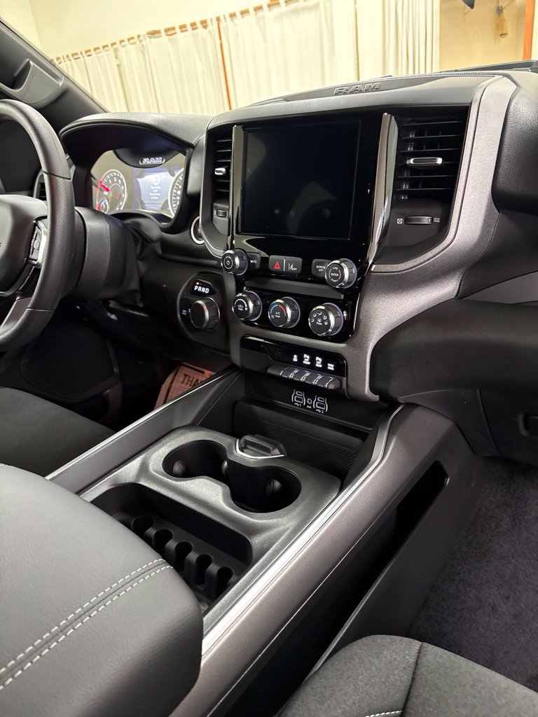 New 2027 RAM 1500 Express AWD/4WD image 26