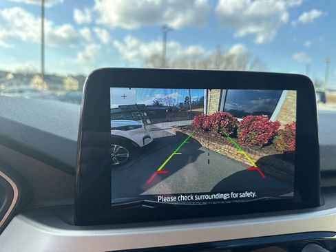 Used 2022 Ford Escape SE w/ SE Sport Appearance Package image 24