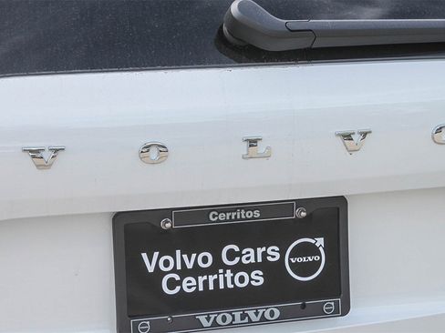 New 2026 Volvo XC60 T8 Ultra w/ Protection Package Premier image 10