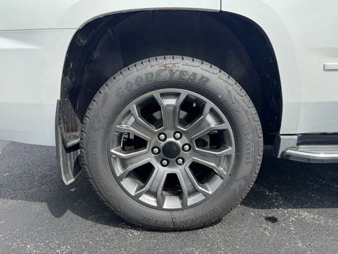 Used 2016 Chevrolet Tahoe LTZ AWD/4WD image 9