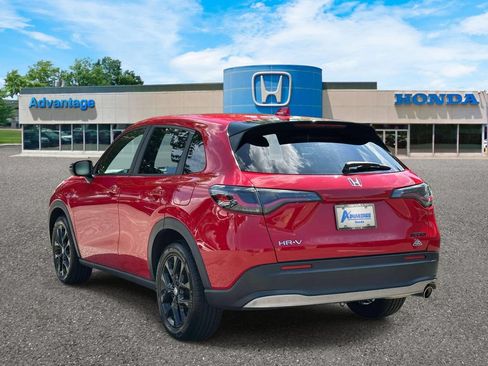 Used 2024 Honda HR-V Sport image 5