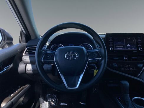 Used 2022 Toyota Camry LE w/ Carpet Mat Package (TMS) FWD image 12