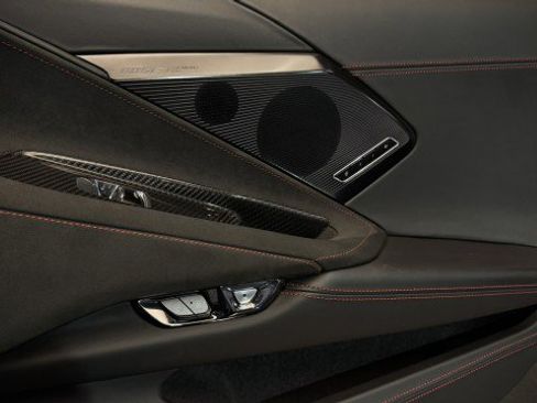 Used 2023 Chevrolet Corvette Stingray Premium Cpe w/ Z51 Performance Package image 13