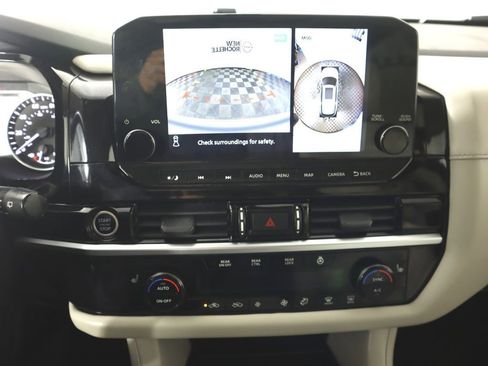 Certified 2022 Nissan Pathfinder SL w/ SL Premium Package image 14