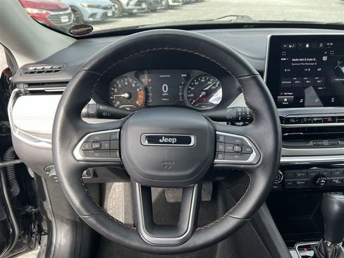 Used 2022 Jeep Compass Limited AWD/4WD image 14